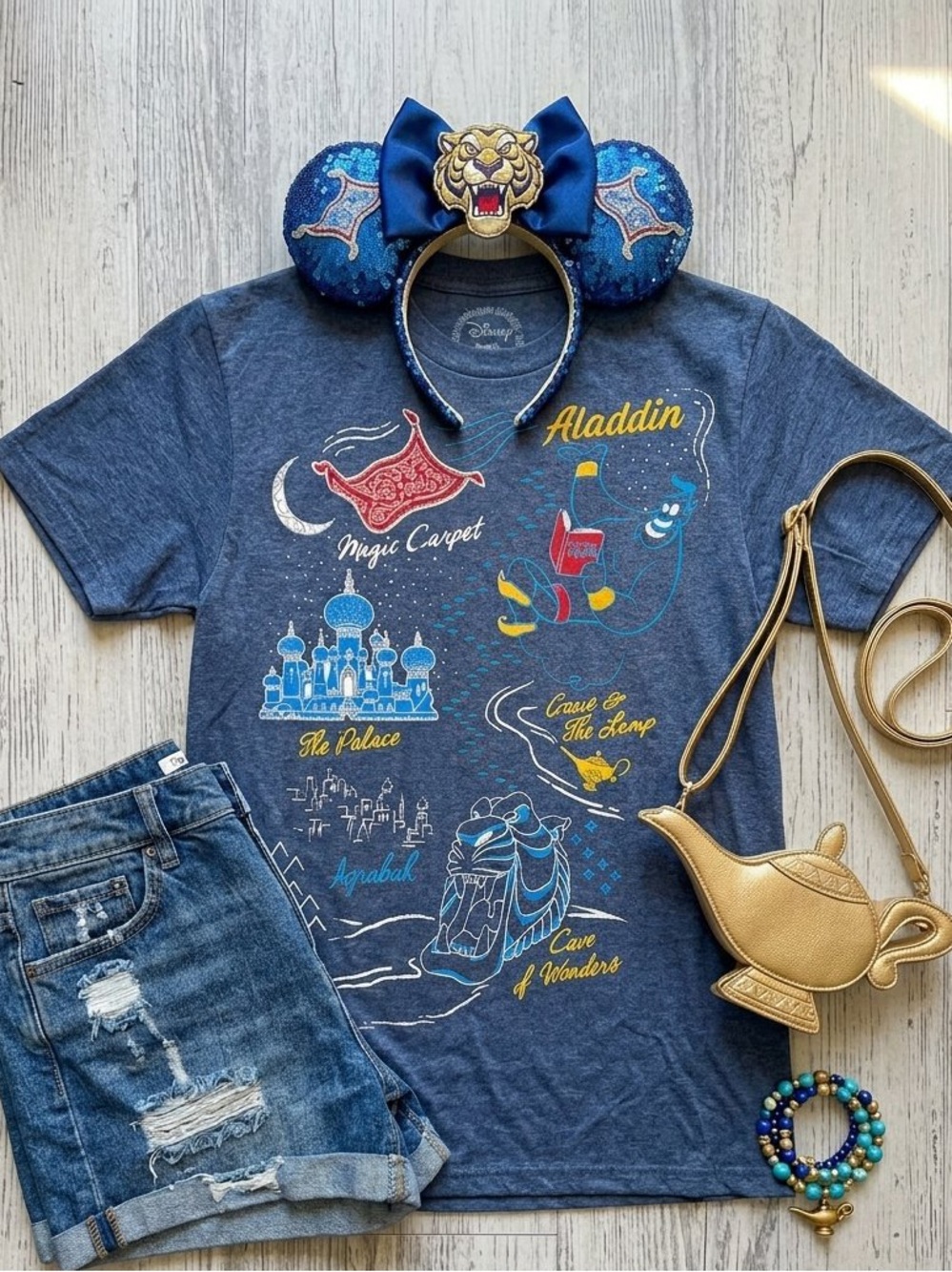 Disney Aladdin Navy Graphic Tee NWOT Size Small
